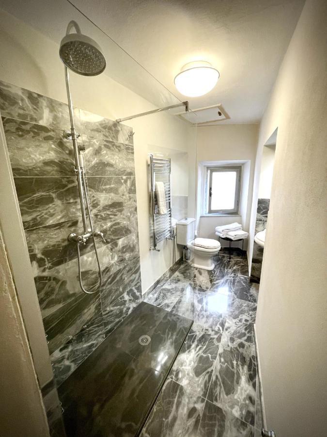 Luxury Apartment Angelio Barga Extérieur photo